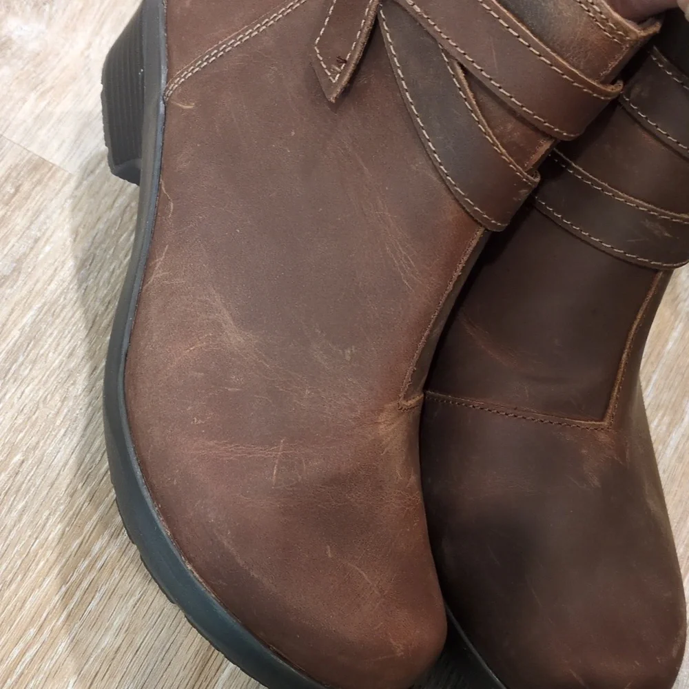 🤎NIB Clarks Women's Dark Brown Ankle Booties size 6.5 W - Picture 14 of 16